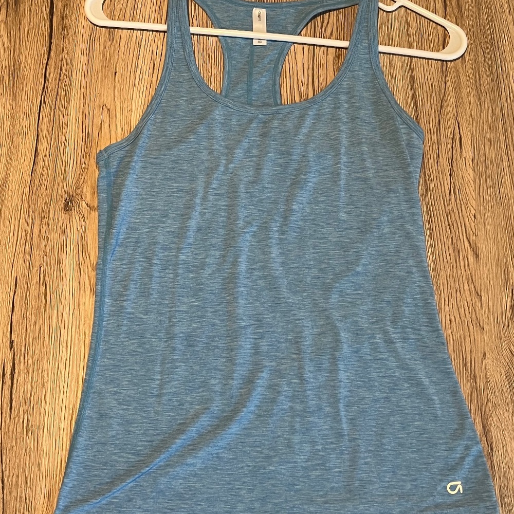 GAP fit tank top